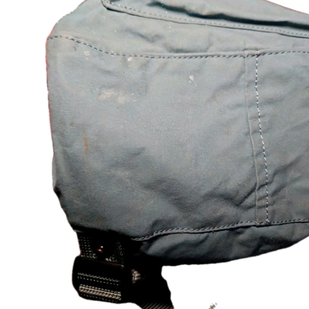 Fjallraven Kånken Unisex Green Outdoor Mini Backpack - Picture 10 of 14
